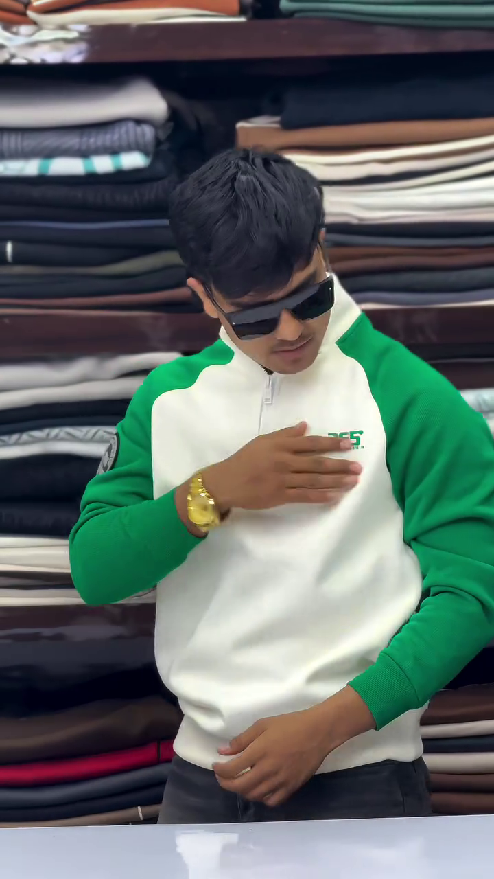 Elite Zip-Neck Sweatshirt – Premium Comfort with Sporty Style 🧥✨