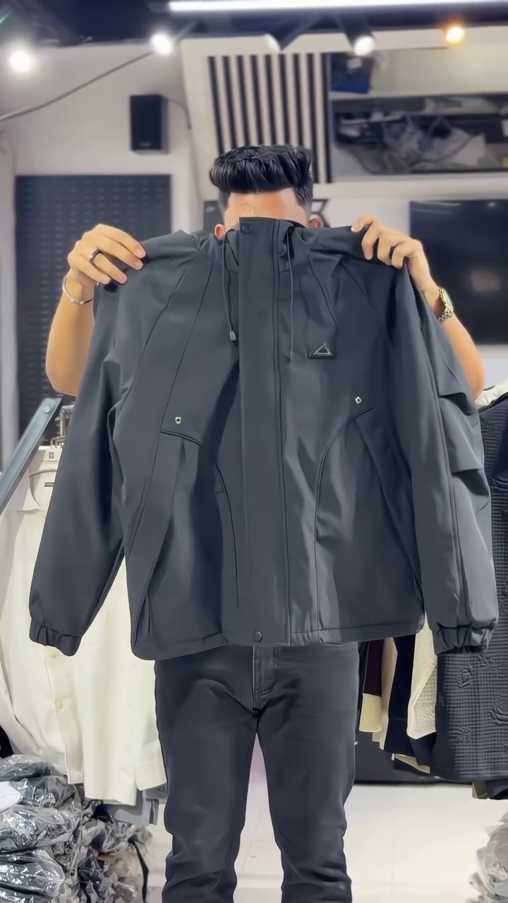 StormGuard Premium Hooded Jacket – All-Weather Urban Performance 🧥⚡