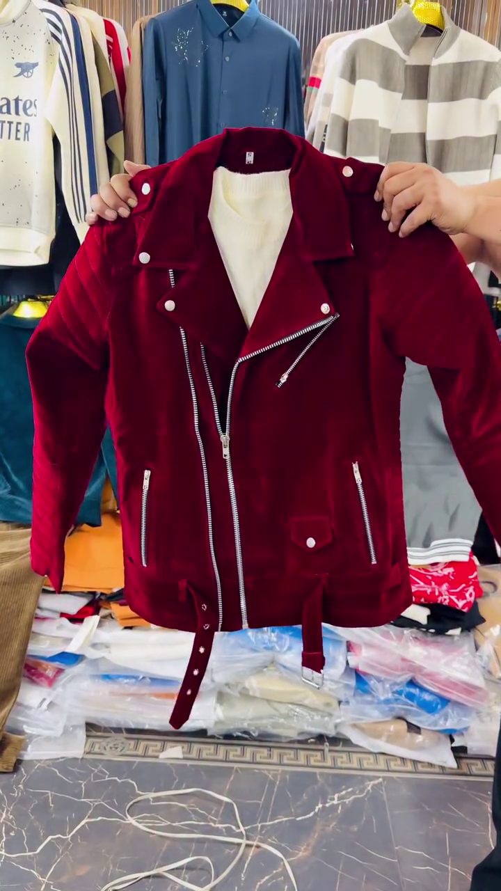 🔥 Premium Velvet Biker Jacket – Bold Luxury Winter Wear 🔥