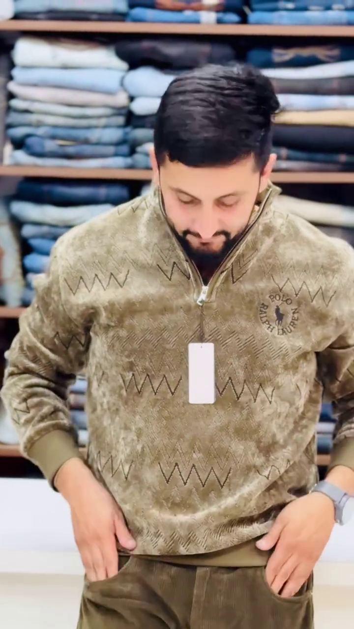 🌟 Premium Zig-Zag Knit Zipper Sweater – Smart Winter Essential ❄️🧥