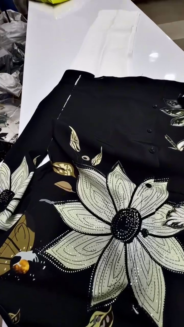 🌸 Elegant Bloom Korean Co-Ord Set – Floral Statement Shirt with Classic Black Pants 🌸