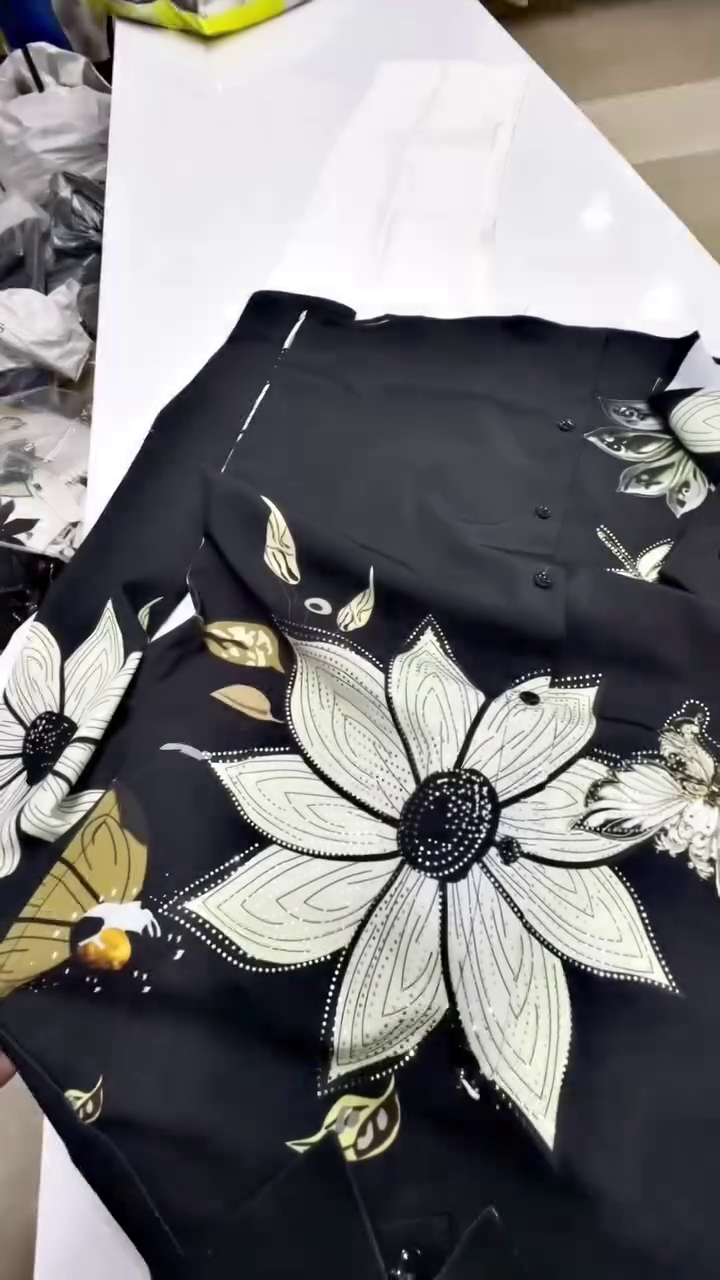 🌸 Elegant Bloom Korean Co-Ord Set – Floral Statement Shirt with Classic Black Pants 🌸