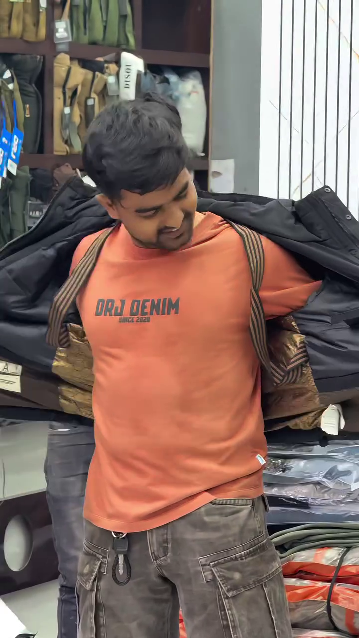 ❄️ UrbanShield Premium Winter Jacket – Style Meets Warmth ❄️