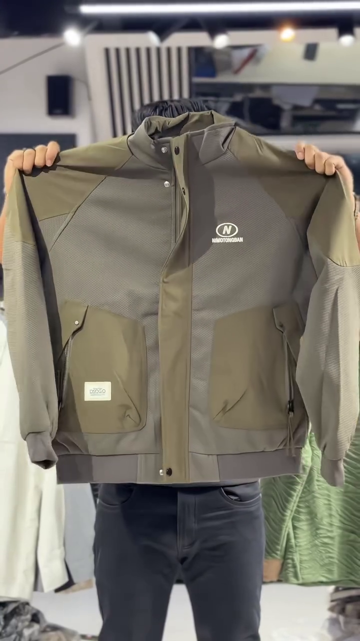 Shield Utility Jacket – Modern Fit, All-Weather Style
