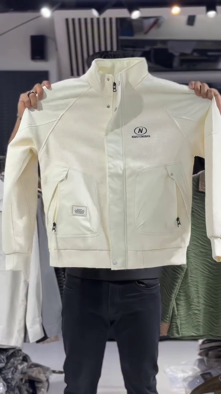 Shield Utility Jacket – Modern Fit, All-Weather Style