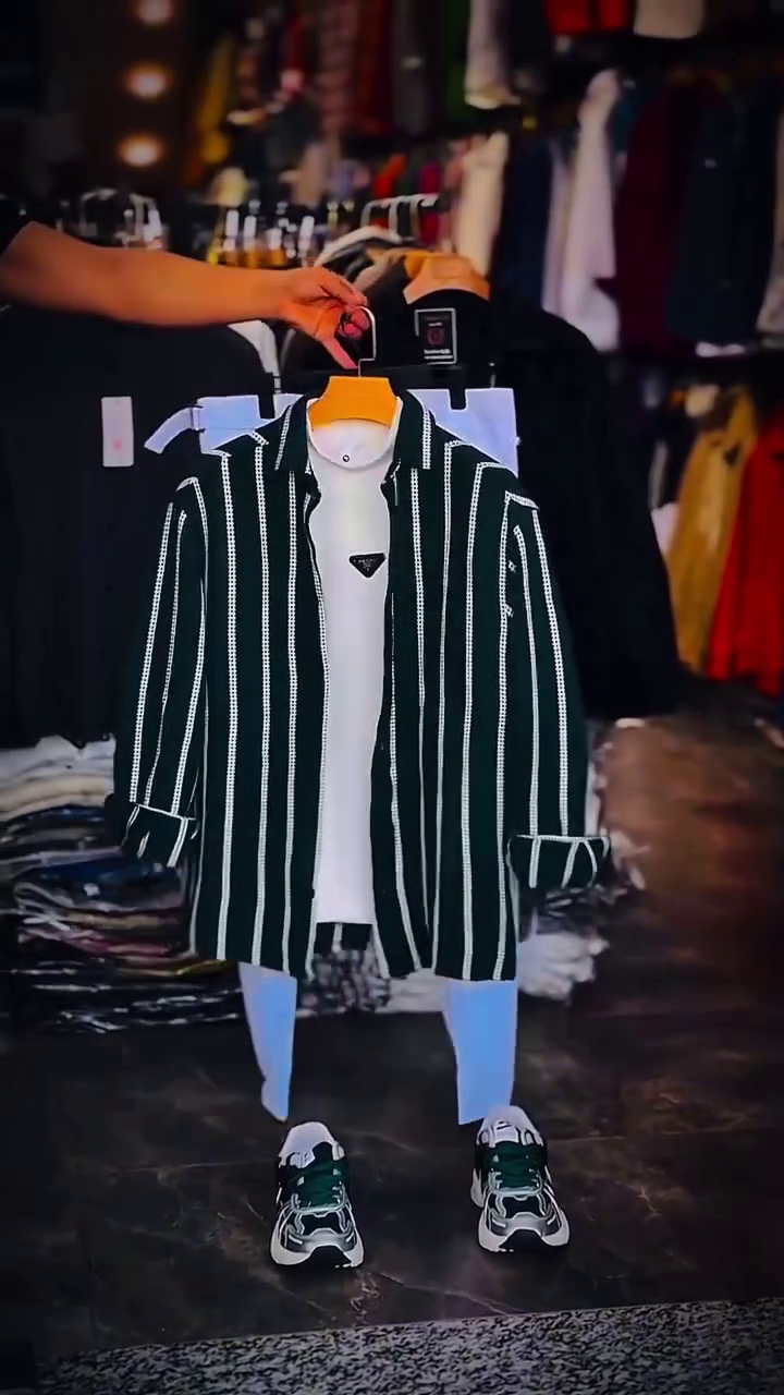 Gentleman Beige Slim-Fit Trousers