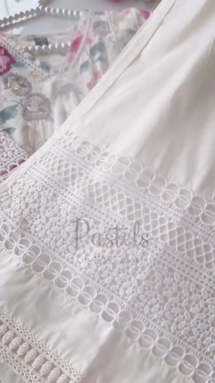 Maroon Graphic T-Shirt