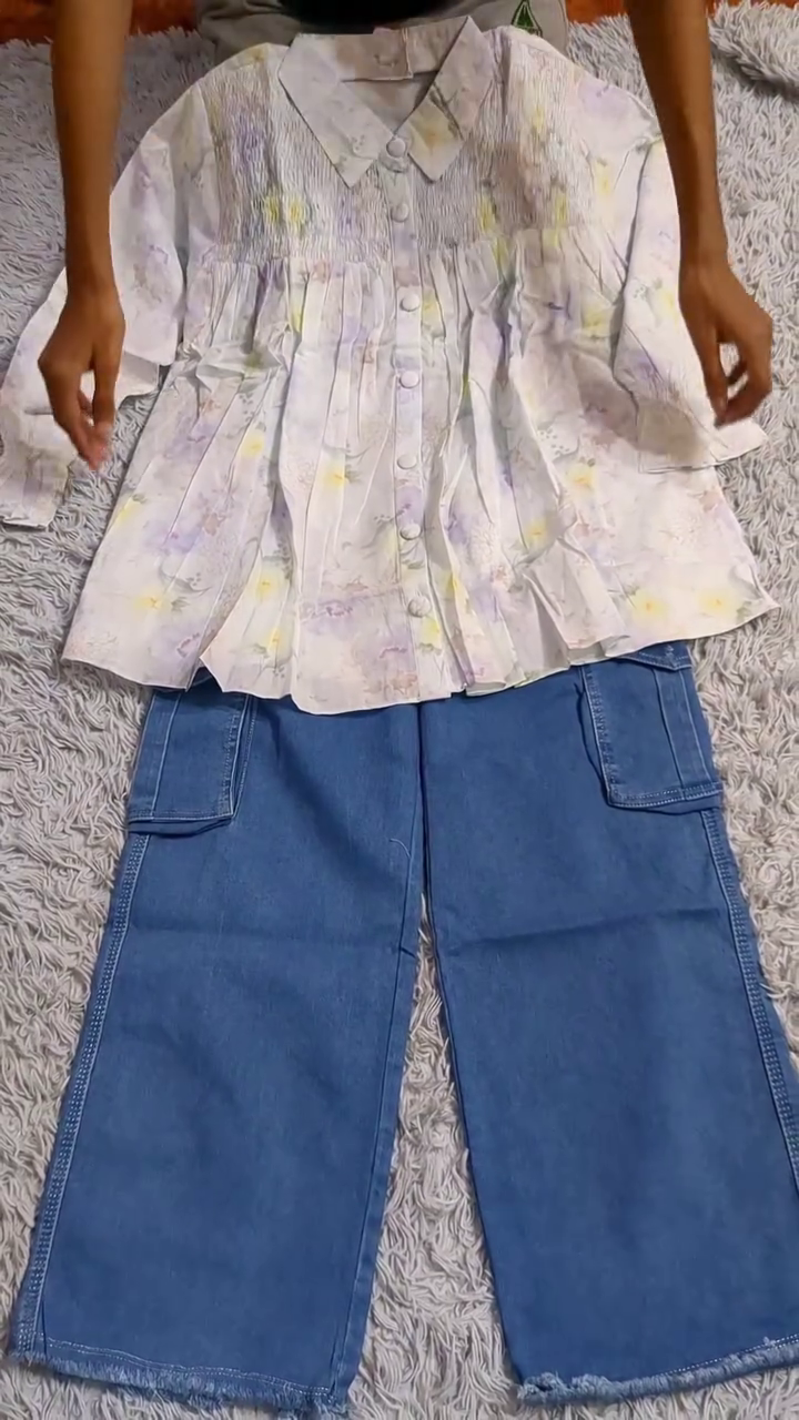 Soft Bloom Peplum Top with Relaxed Wide-