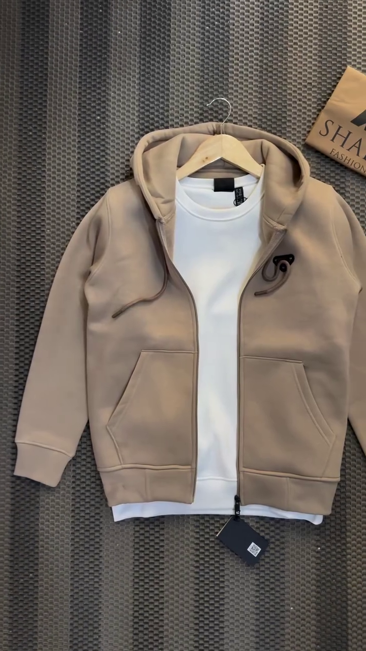 Beige Zip Hoodie with White T-Shirt and Washed Black Jeans