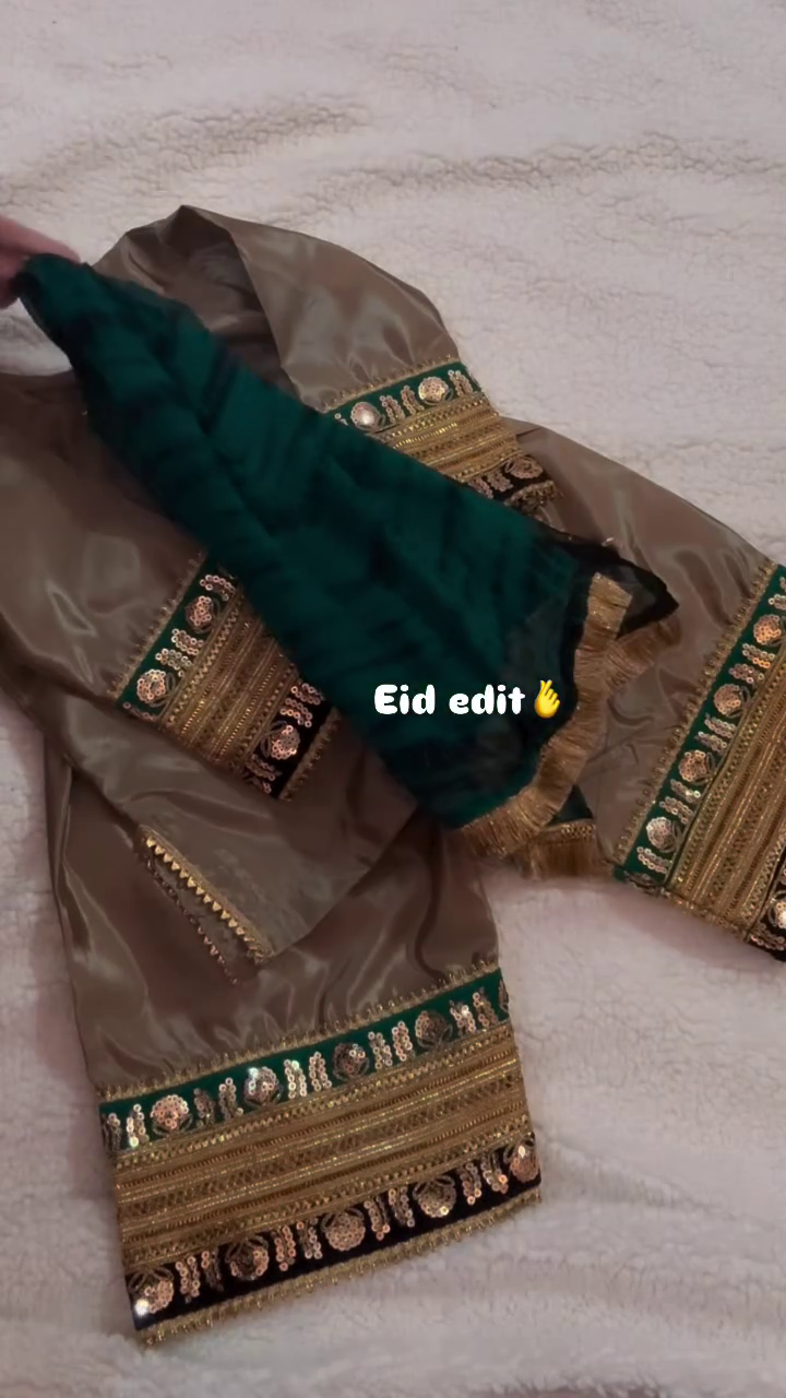 Luxurious Traditional Eid Outfit with Golden Embroidery and Elegant Design