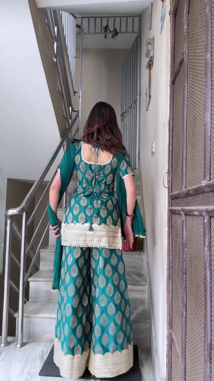 legant Green Traditional Suit