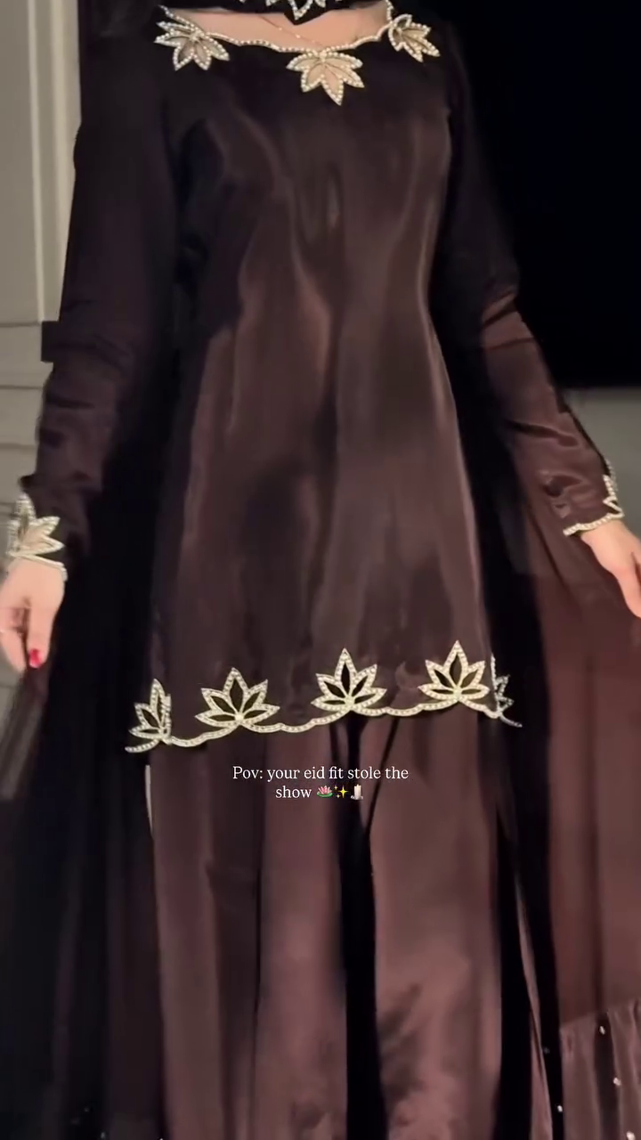 Graceful Traditional Outfit