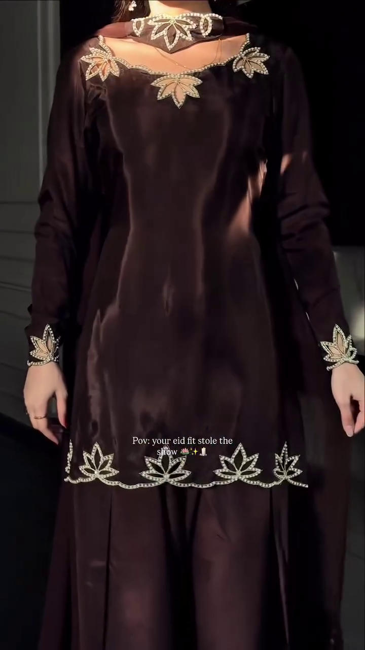 Graceful Traditional Outfit