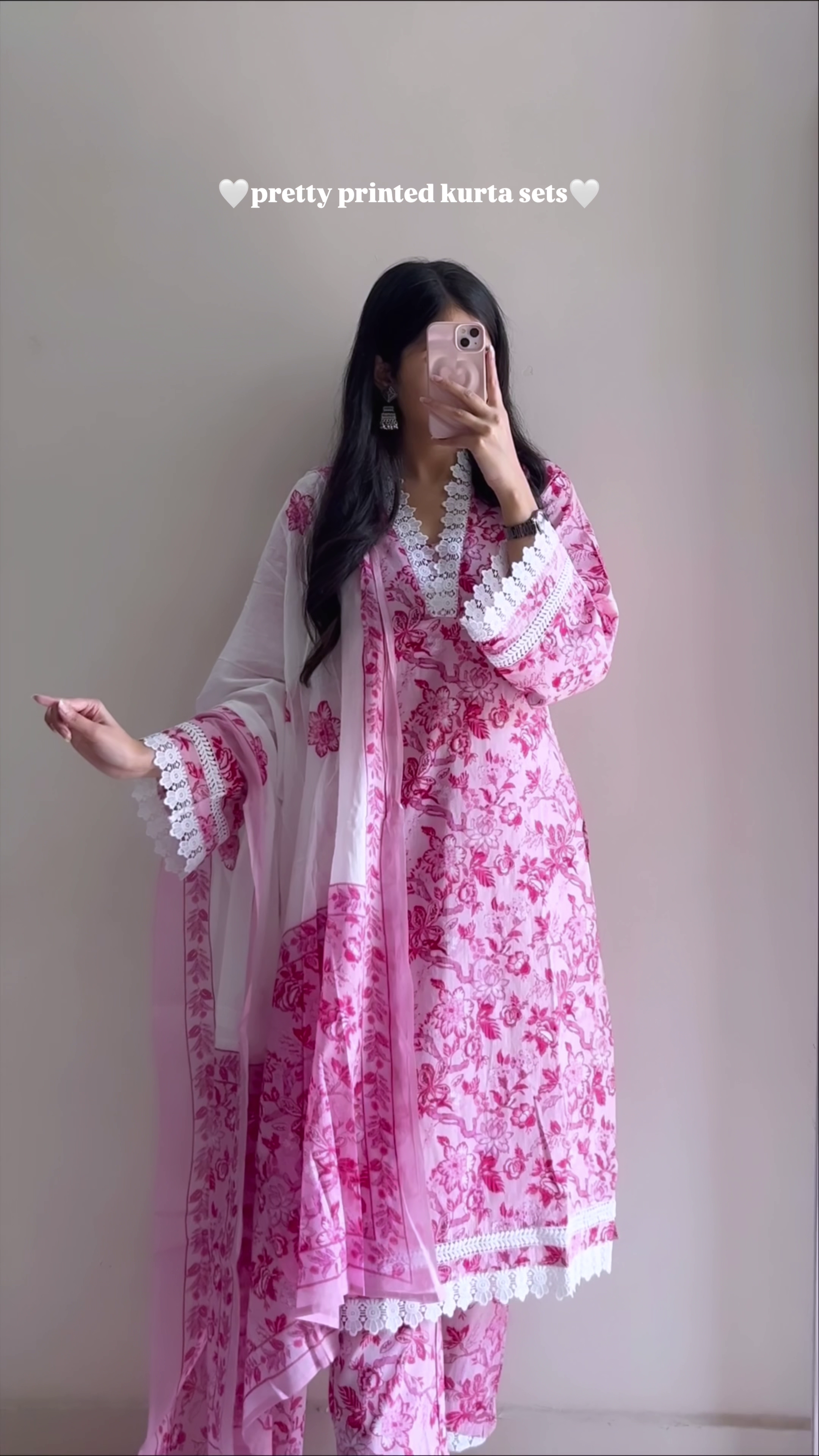 Elegant Floral Printed White Kurta Set with Dupatta