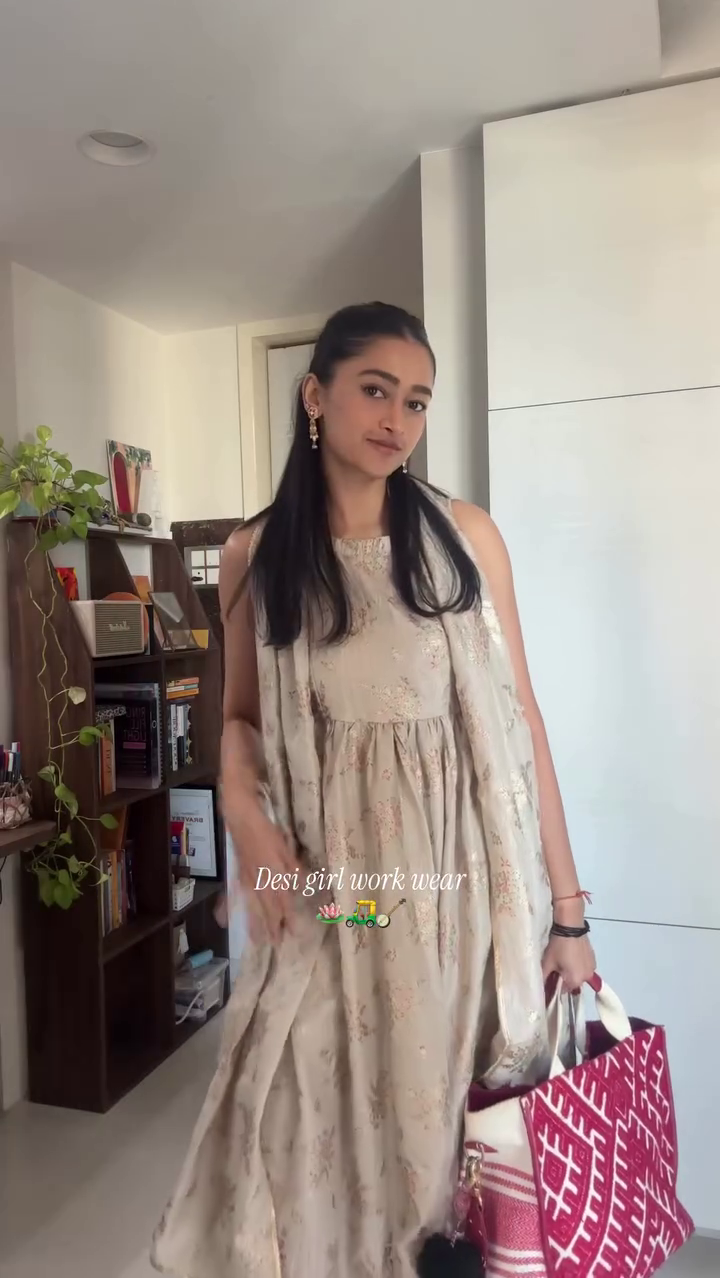 Elegant Black Floral Embroidered Kurta for Women