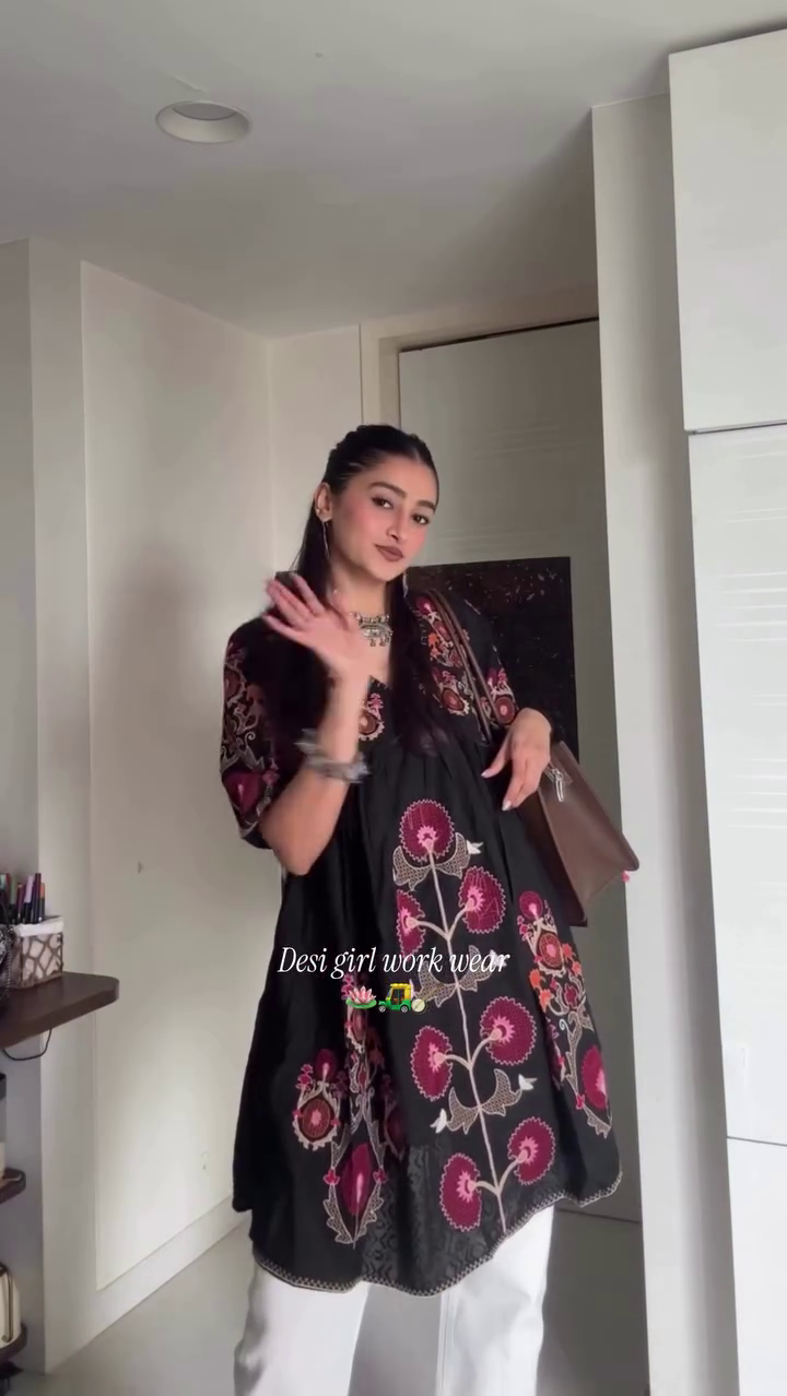 Elegant Black Floral Embroidered Kurta for Women