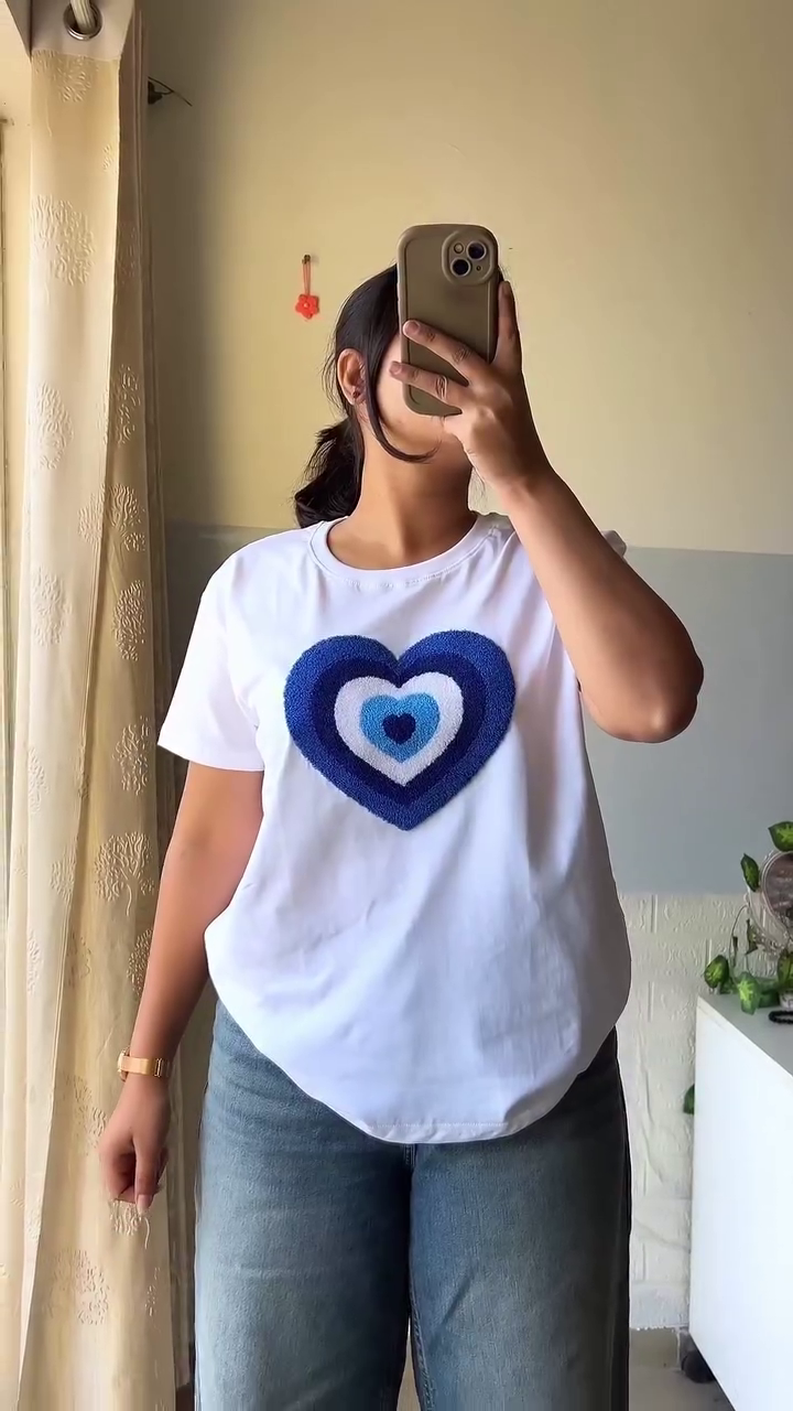 White Heart Graphic T-Shirt