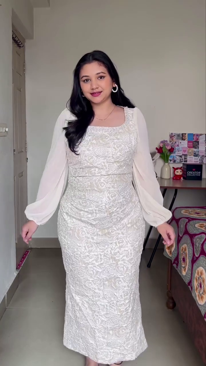 Elegant Burgundy Lace Evening Dress