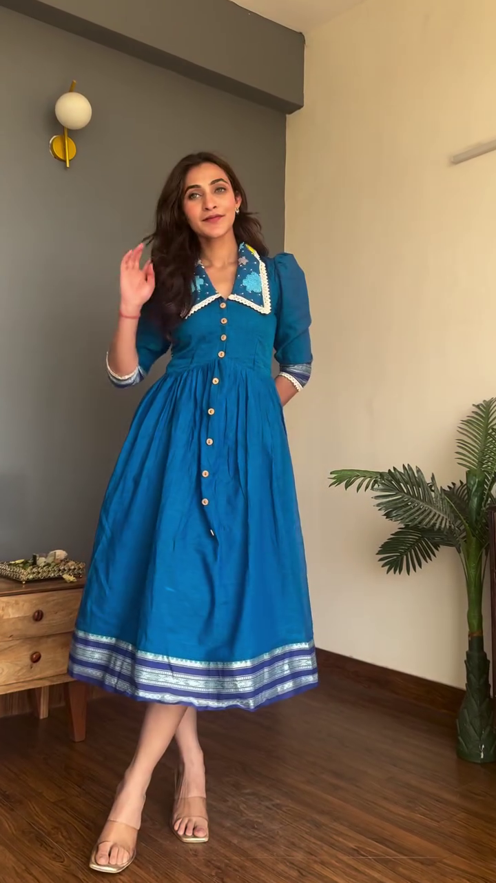 Vintage Collar Embroidered Red Dress