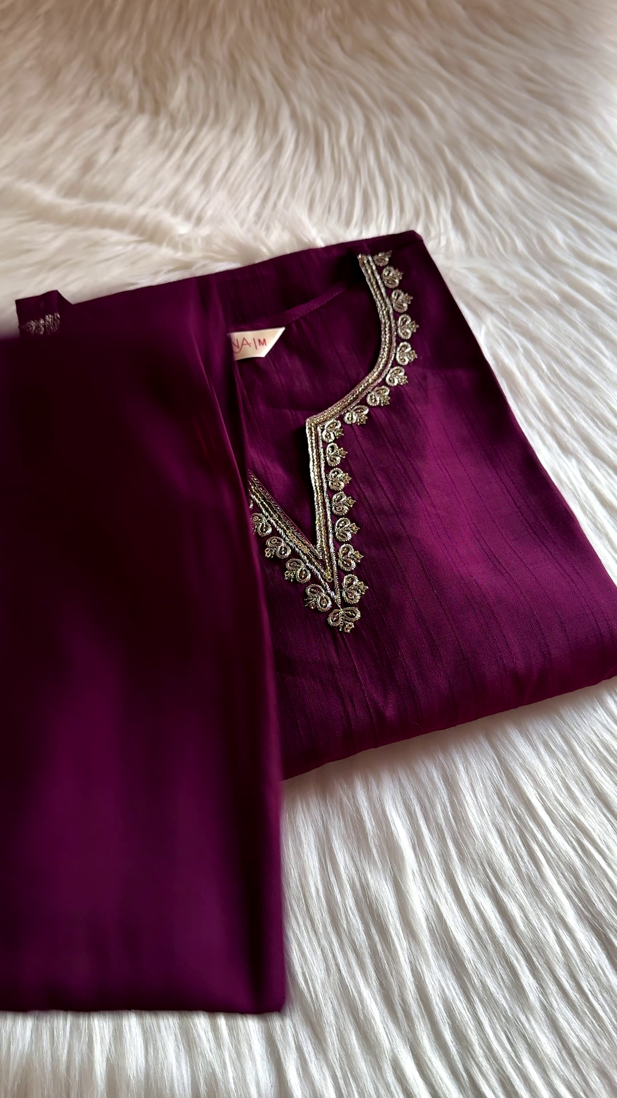 Black Floral Embroidered Kurti