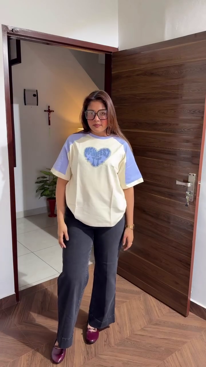 Cute Tie-Up Tee & Flared Pants Set