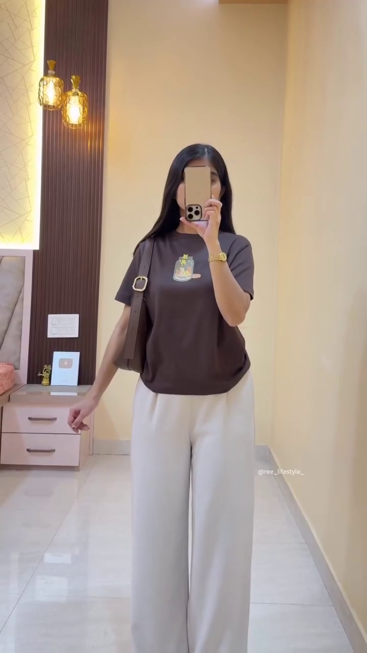 Minimal Graphic Tee & Wide-Leg Pants