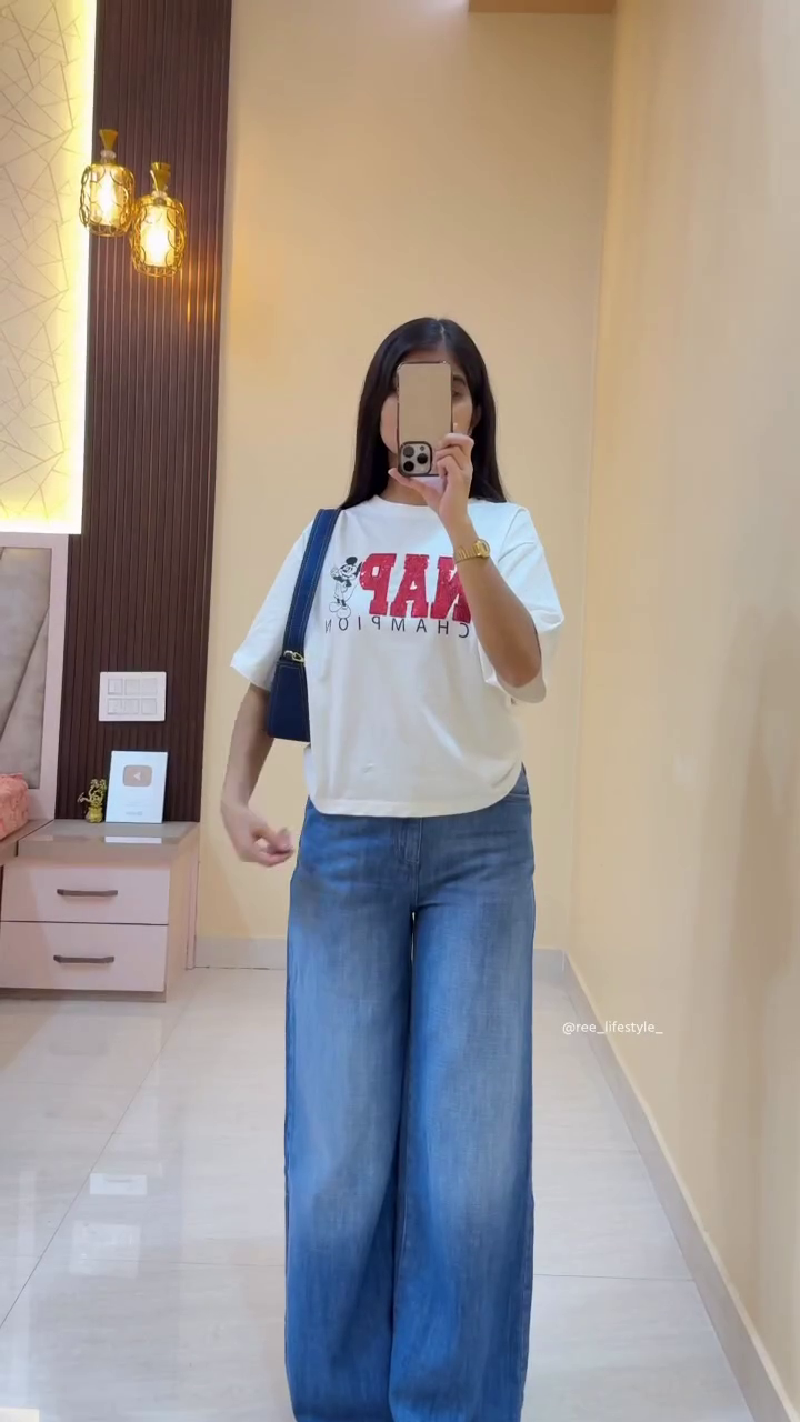 Minimal Graphic Tee & Wide-Leg Pants