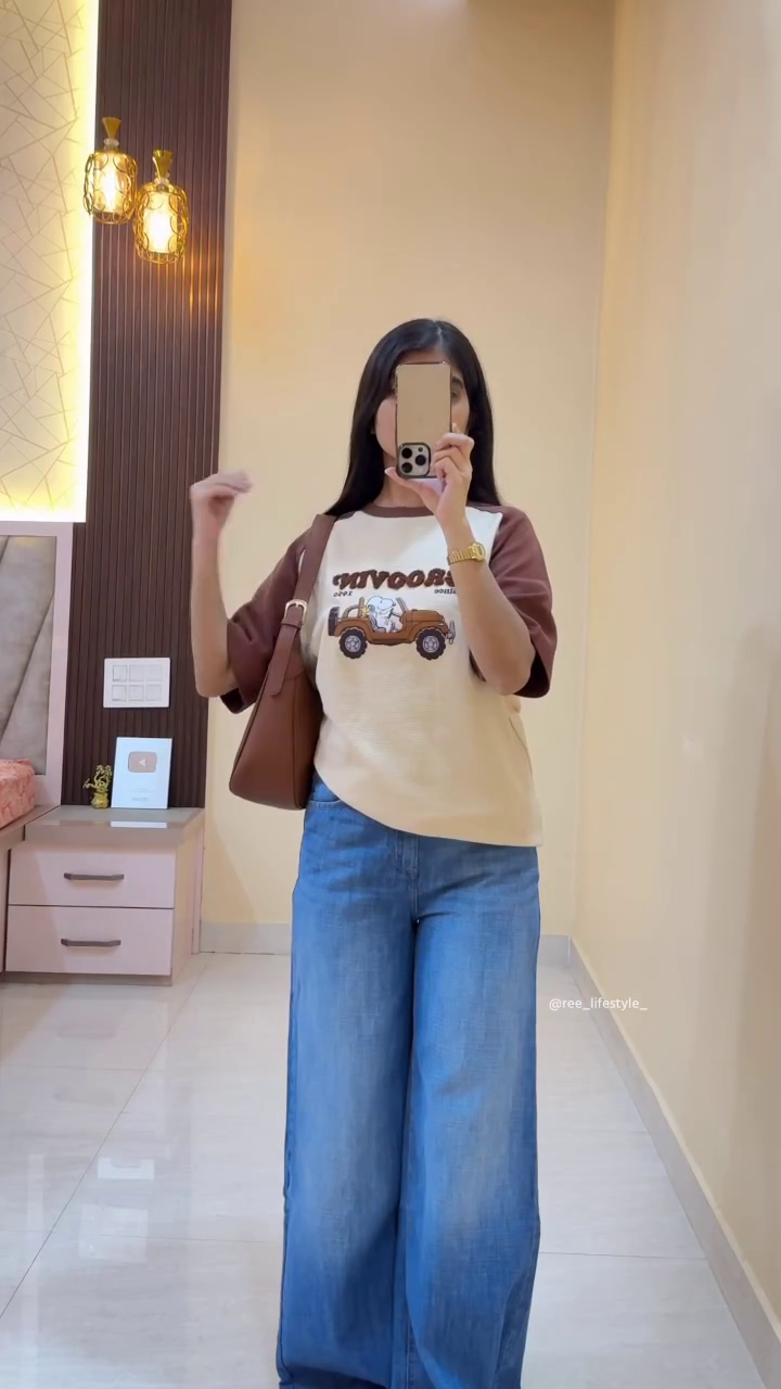 Minimal Graphic Tee & Wide-Leg Pants