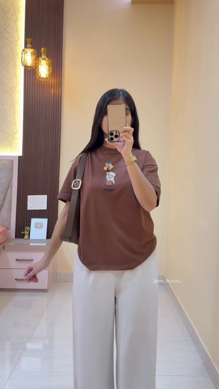 Minimal Graphic Tee & Wide-Leg Pants