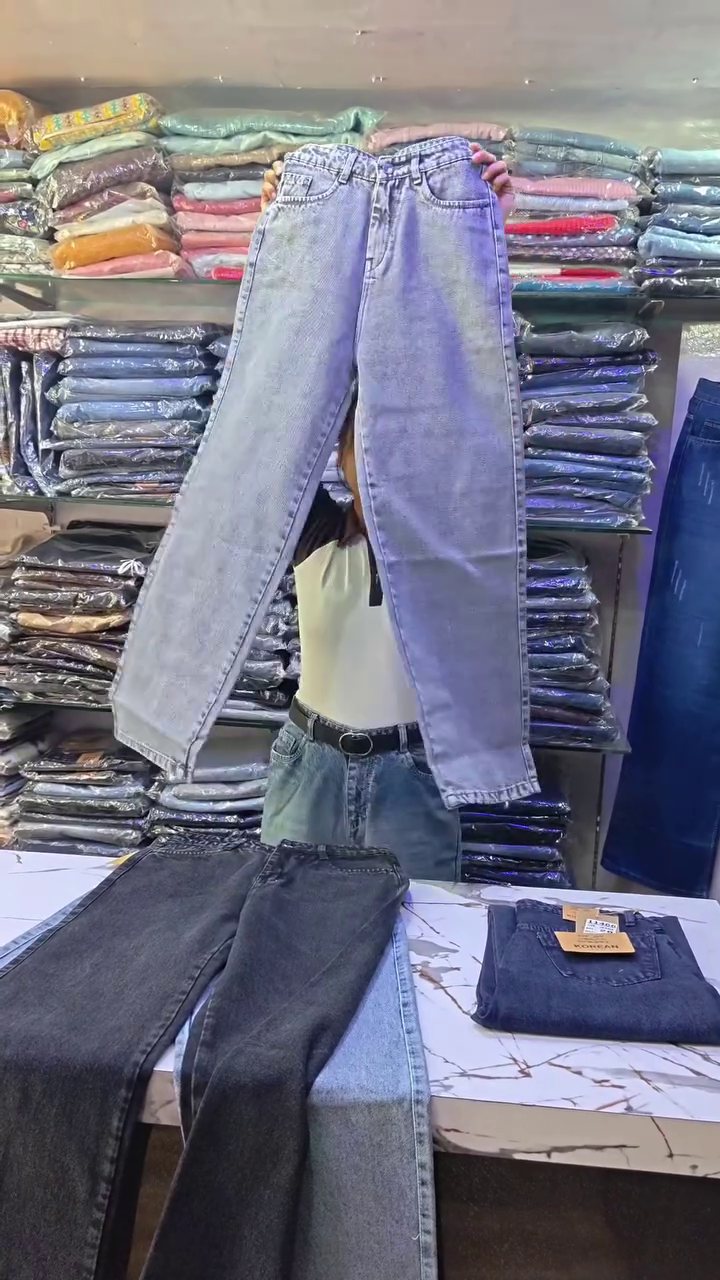 Classic Wide-Leg Denim Jeans