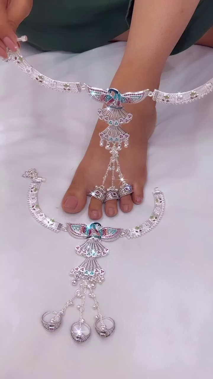 Pair Phool Or Pair Panja Is A Bridal Accessory Worn By An Indian Bride