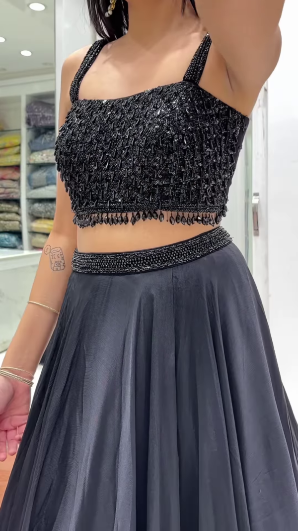 ✨ Dazzling Black Sequin Top & Flowing Skirt Ensemble 🖤 - Image 3
