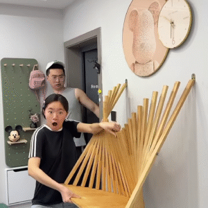 🪑✨ Ingenious Foldable Wall Chair Leaves Everyone Amazed 😲🏠