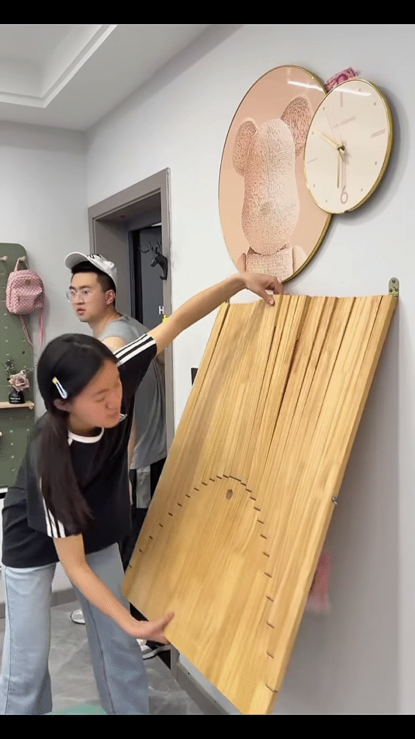 🪑✨ Ingenious Foldable Wall Chair Leaves Everyone Amazed 😲🏠 - Image 2