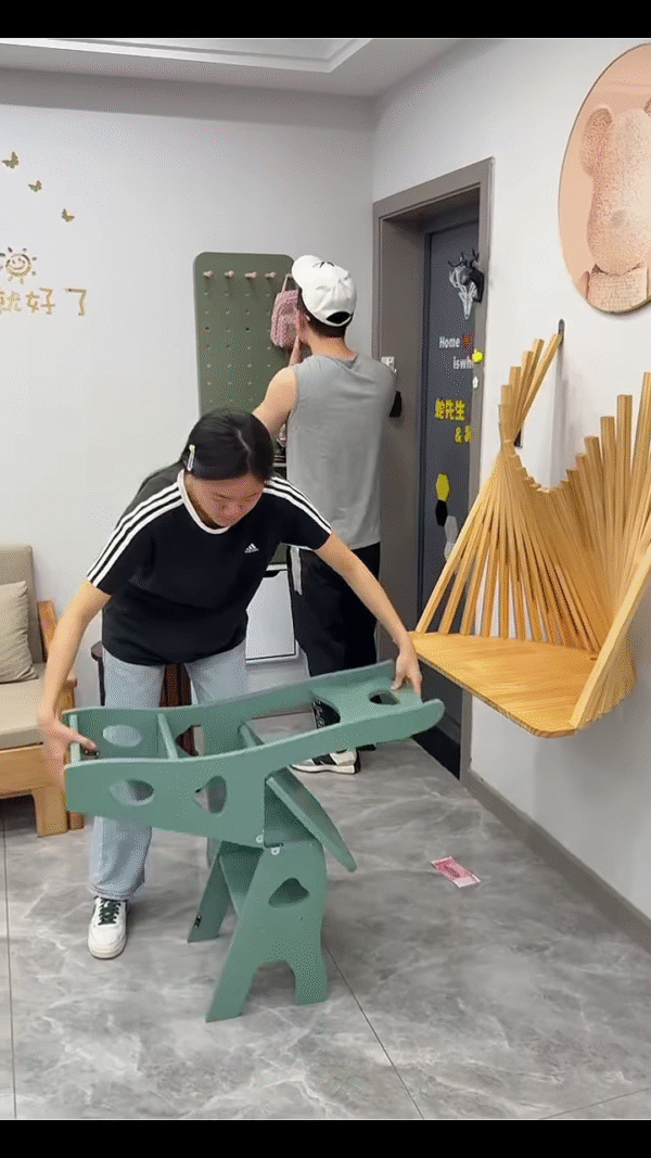 🪑🪜 Smart Living: Foldable Wall Chair & Multi-Use Ladder in Action! 🔧✨ - Image 3