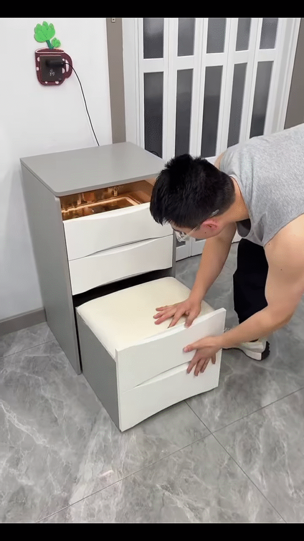 🪞✨ Transform Your Space with This Hidden Vanity Table! ✨🪑 - Image 6