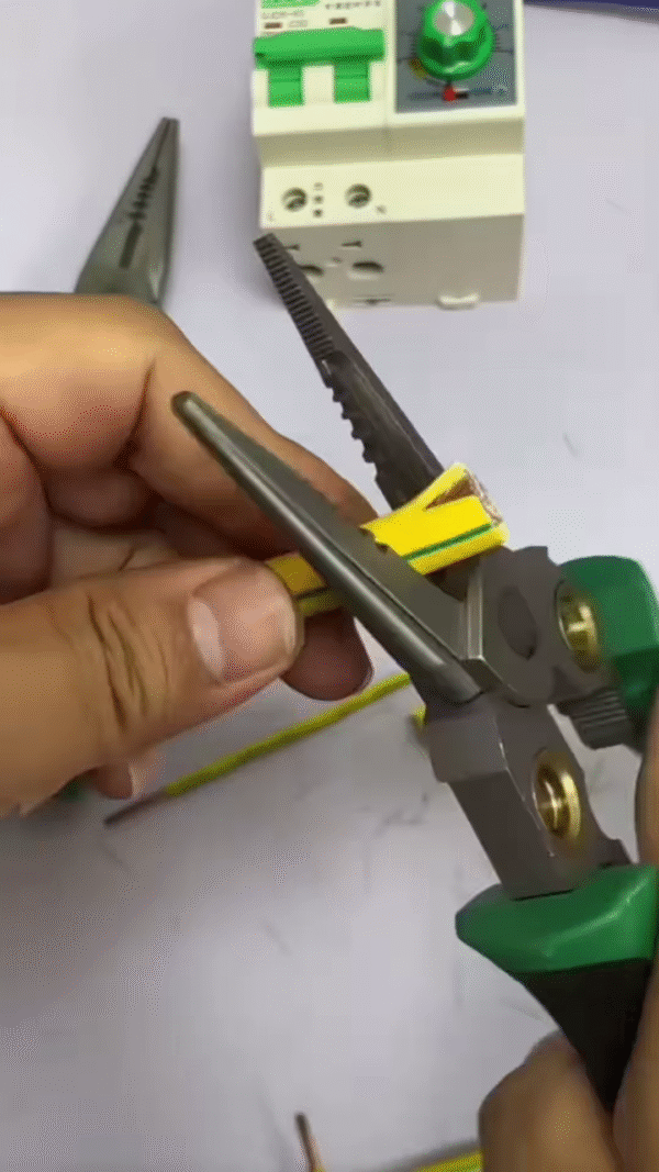 🔧 Precision Multi-Function Pliers – Power in Your Palm ⚙️ - Image 2